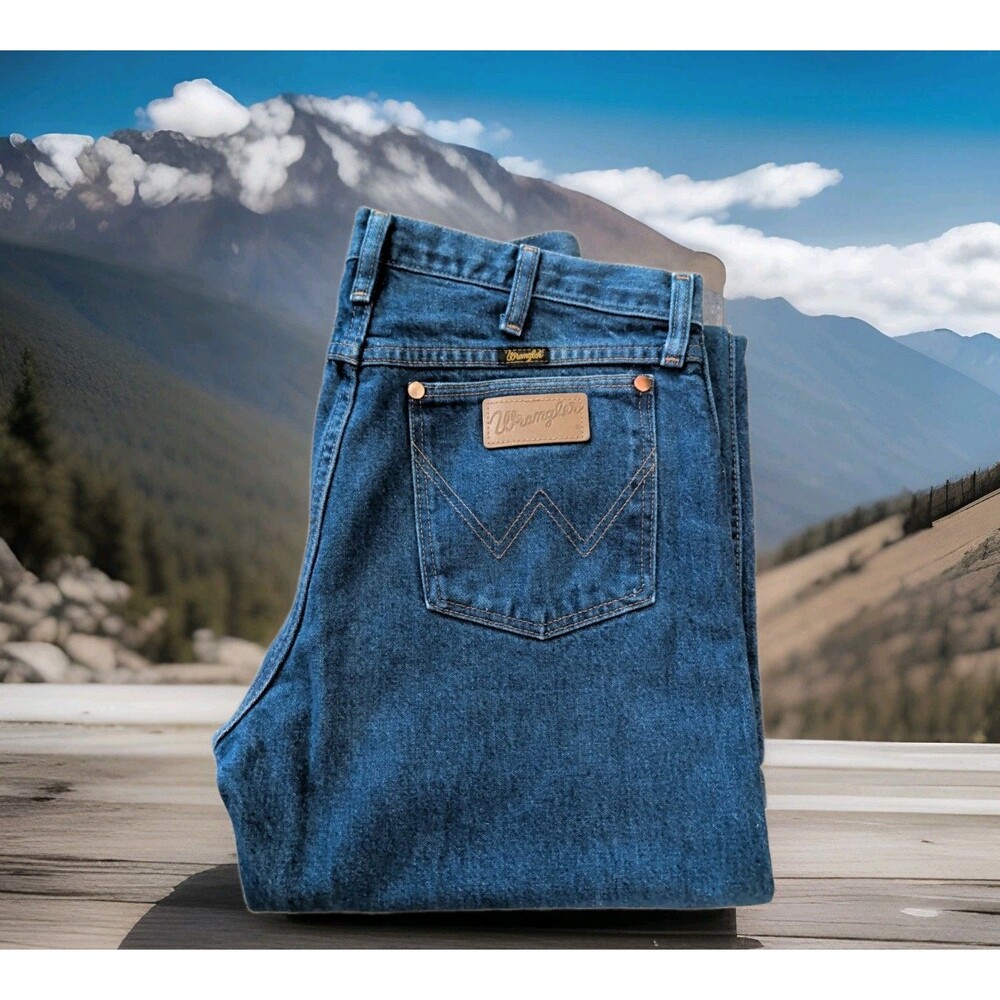 WRANGLER 13MWZ DARK WASH BLUE DENIM JEANS MEN'S SIZE 32X32  EUC